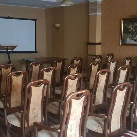 Shato Paradis Hotel Irpin Εξωτερικό φωτογραφία
