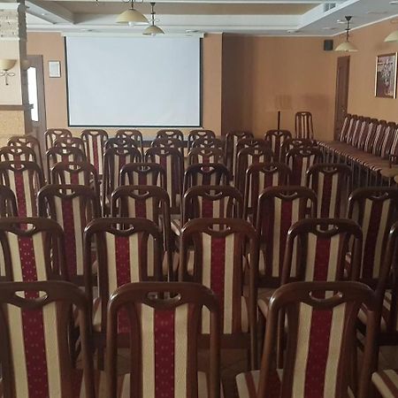Shato Paradis Hotel Irpin Εξωτερικό φωτογραφία