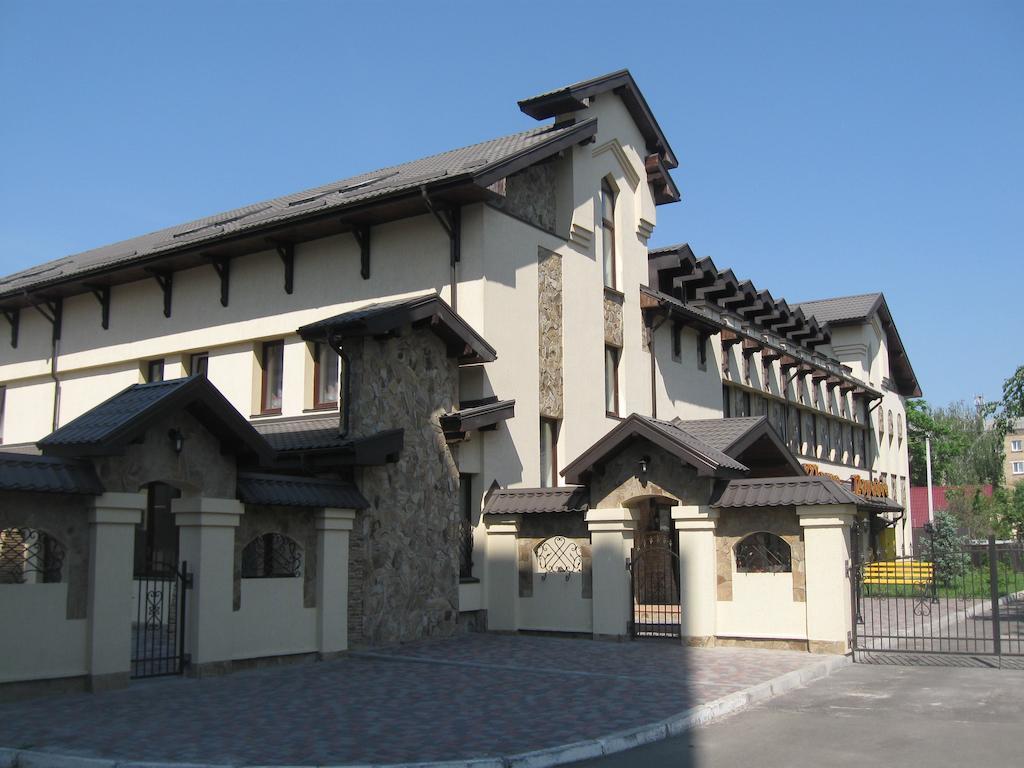 Shato Paradis Hotel Irpin Εξωτερικό φωτογραφία
