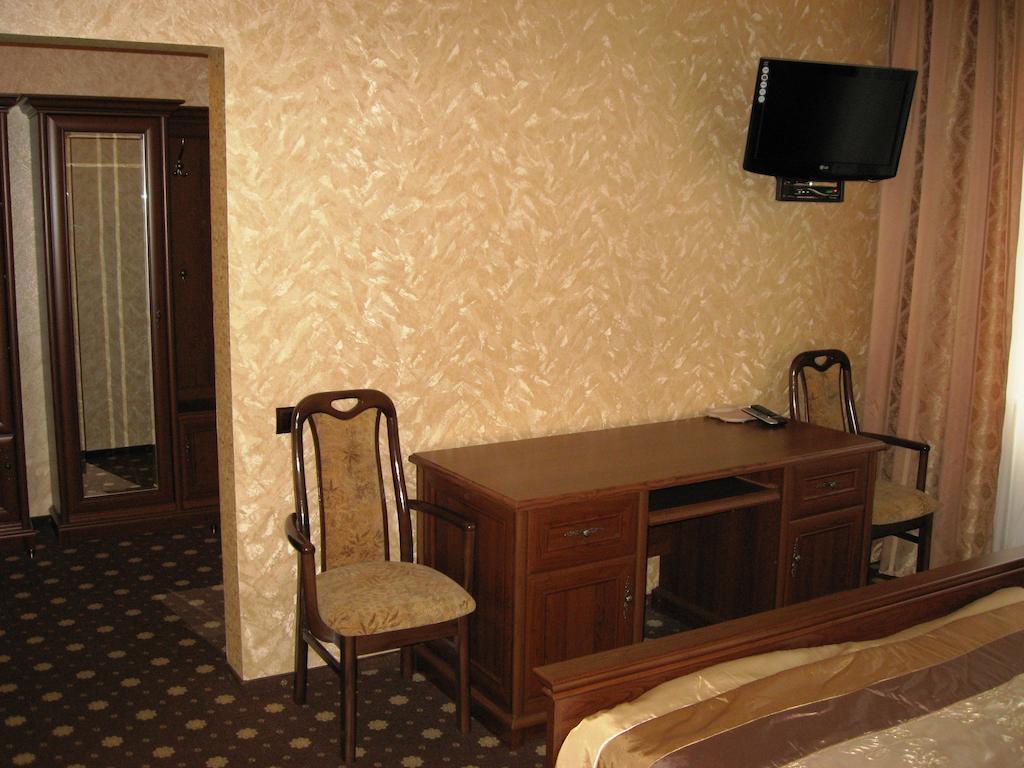 Shato Paradis Hotel Irpin Δωμάτιο φωτογραφία